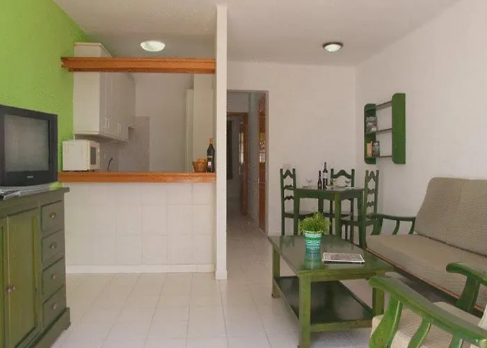 Flamingo Ξενοδοχείο *