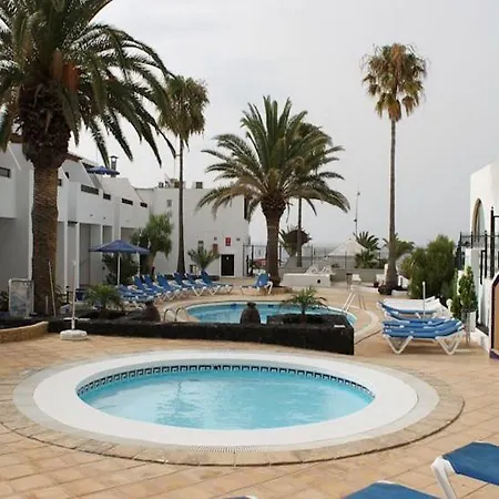 Flamingo * بويرتو ذيل كارمين